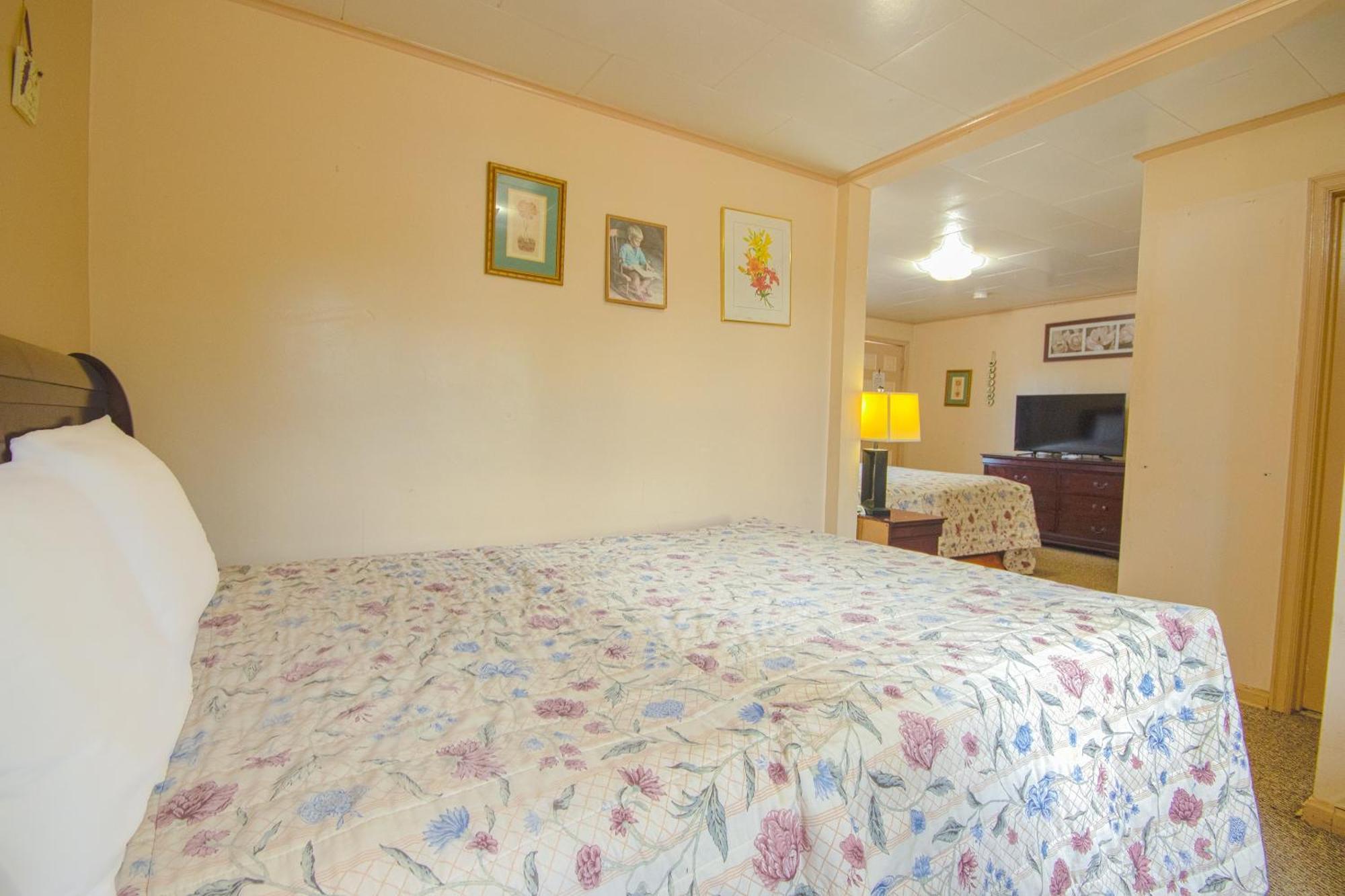 Sunflower Motel Hiawatha By Oyo Ngoại thất bức ảnh
