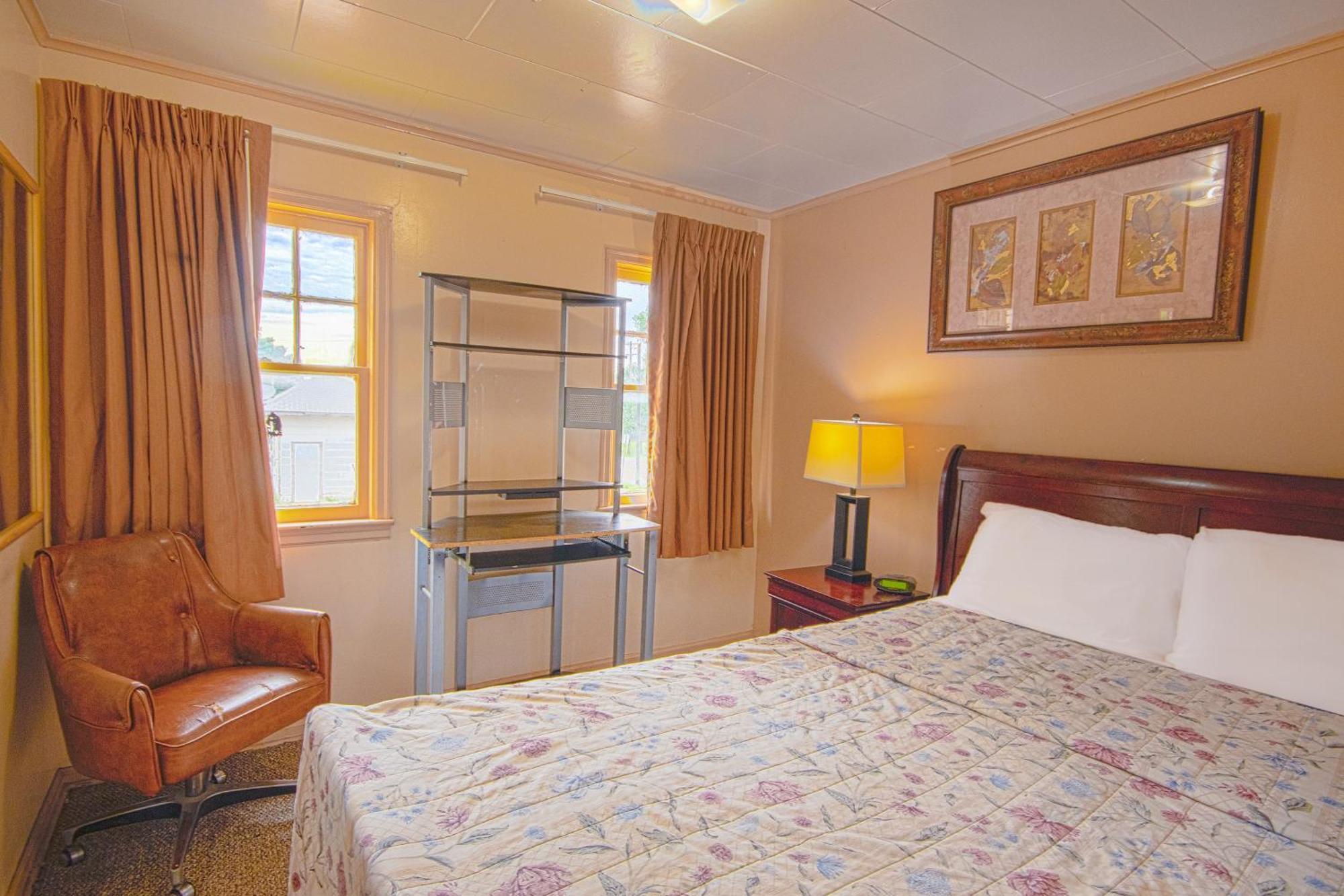 Sunflower Motel Hiawatha By Oyo Ngoại thất bức ảnh
