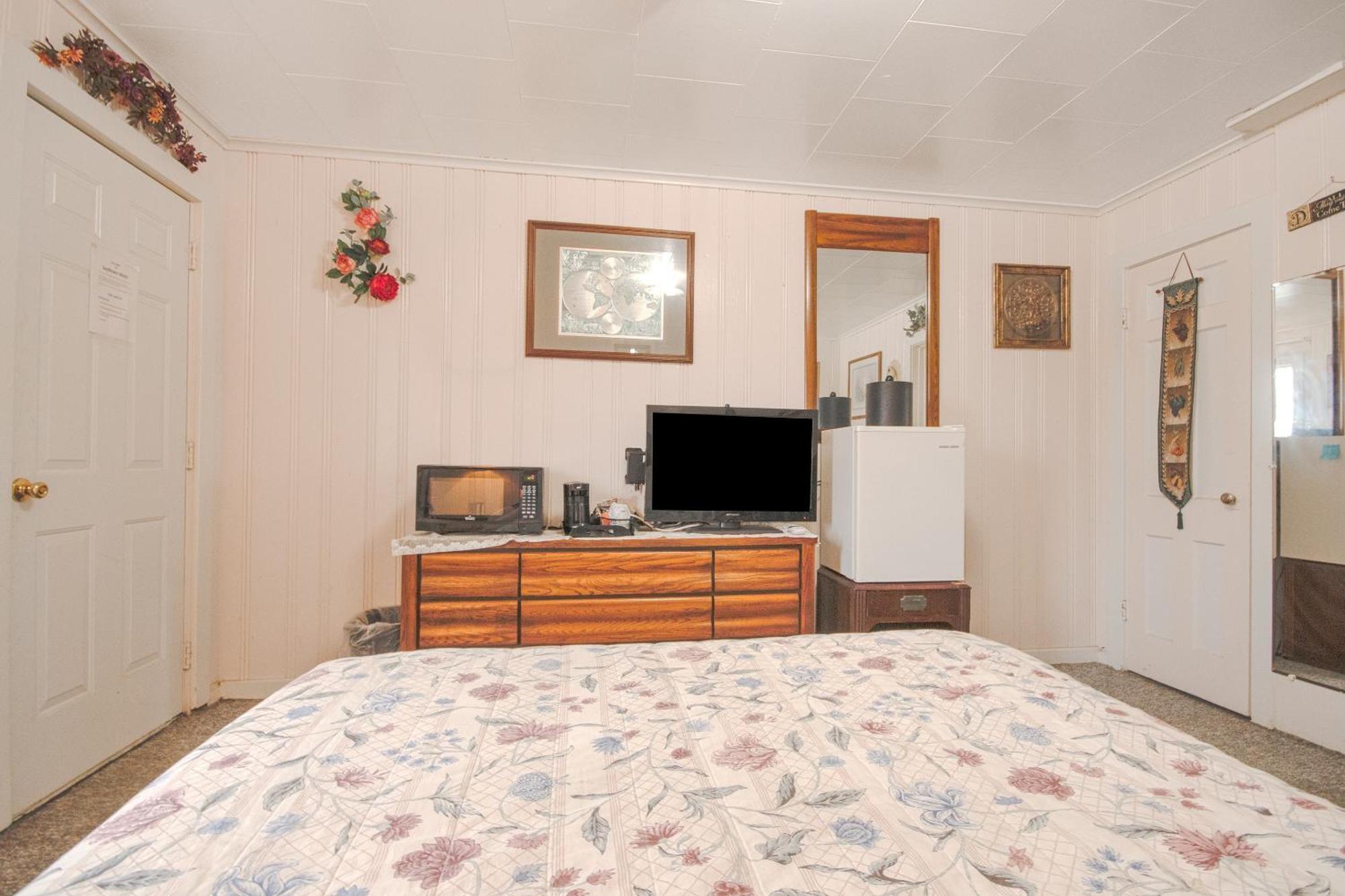 Sunflower Motel Hiawatha By Oyo Ngoại thất bức ảnh