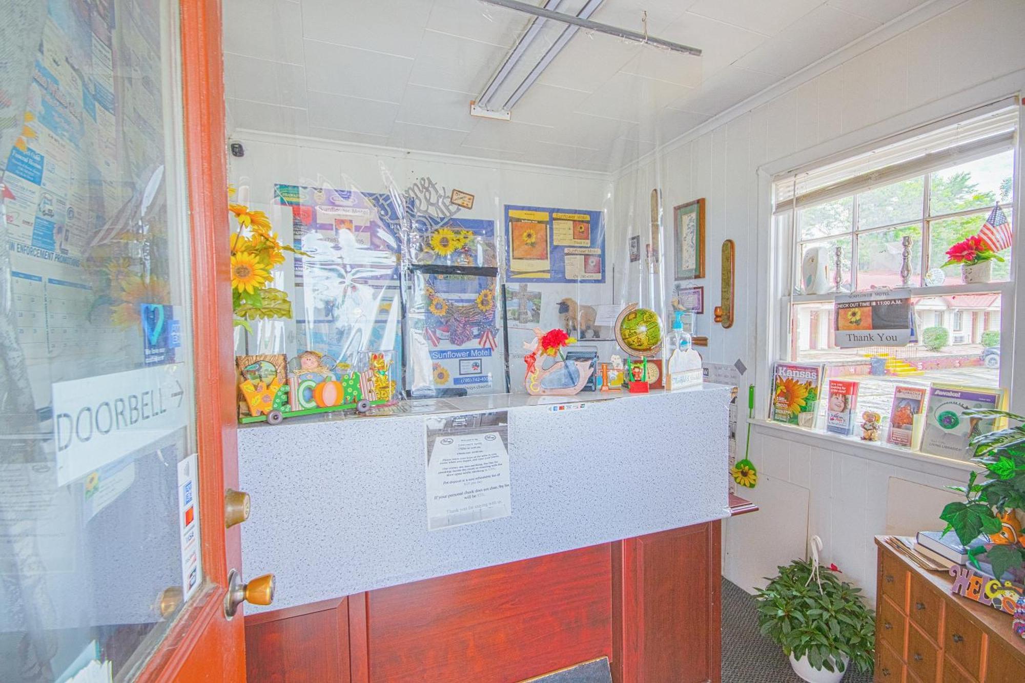 Sunflower Motel Hiawatha By Oyo Ngoại thất bức ảnh