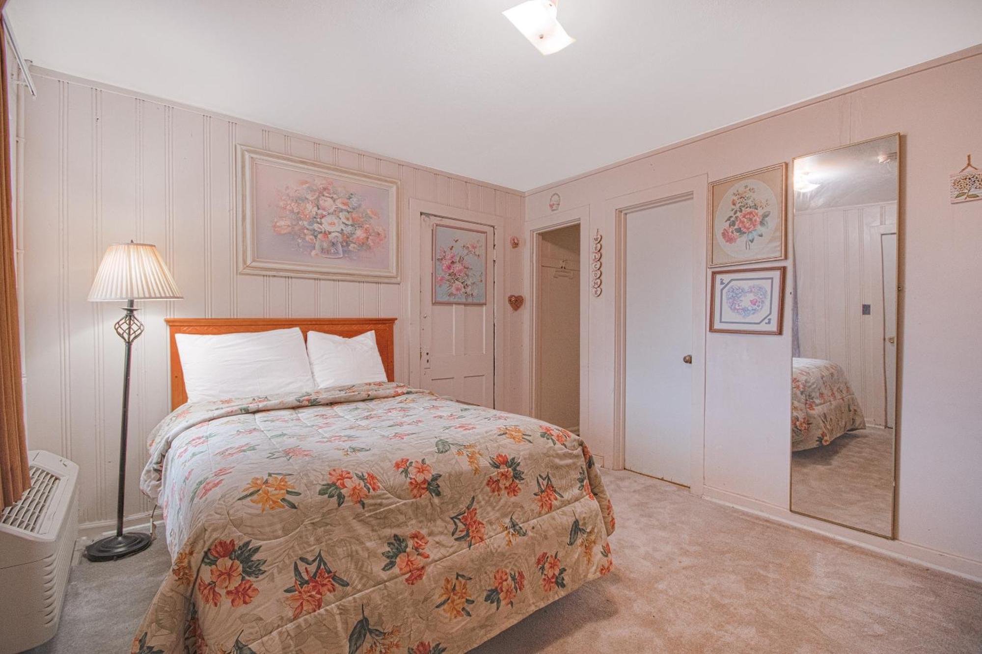Sunflower Motel Hiawatha By Oyo Ngoại thất bức ảnh