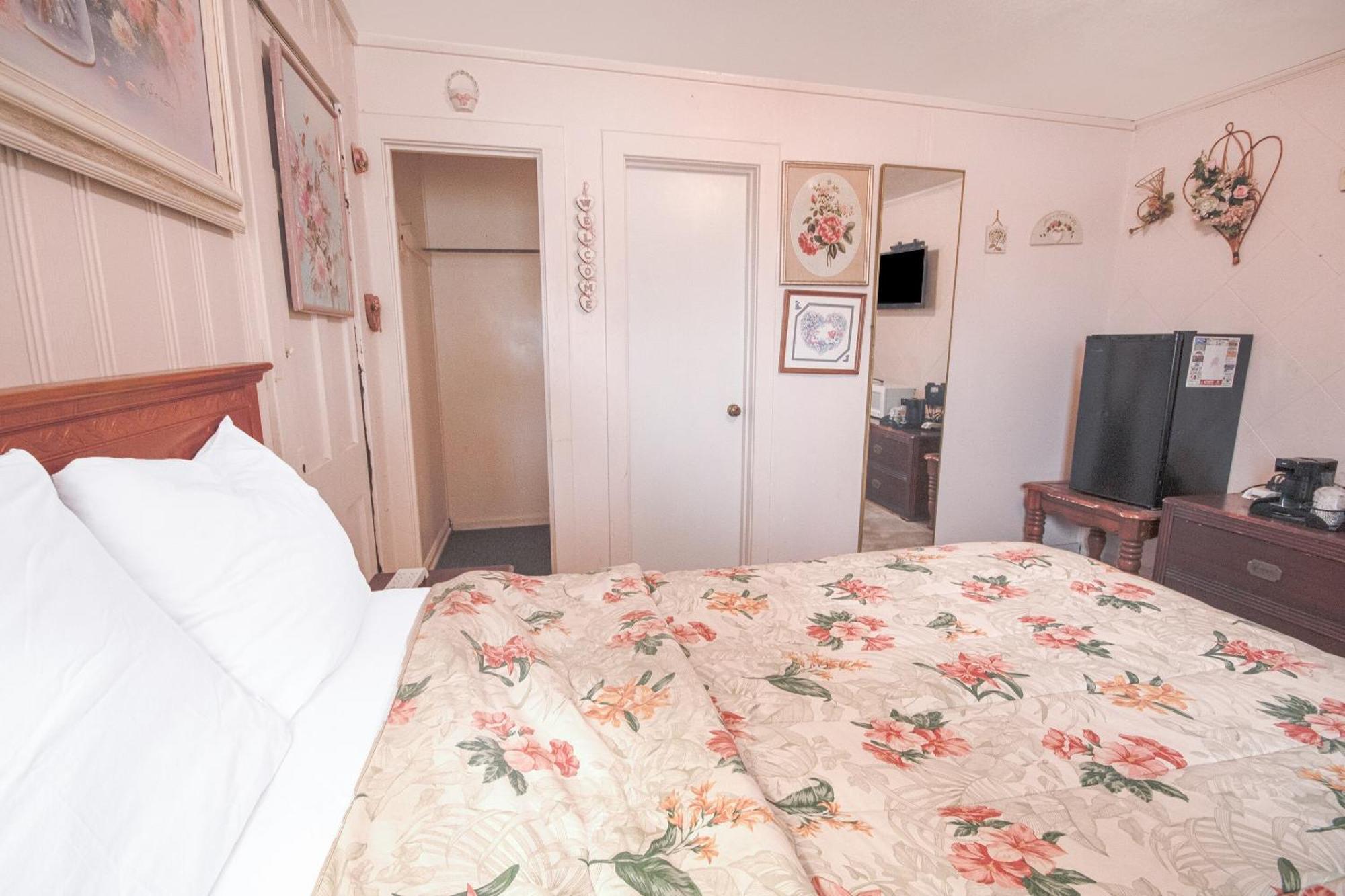 Sunflower Motel Hiawatha By Oyo Ngoại thất bức ảnh